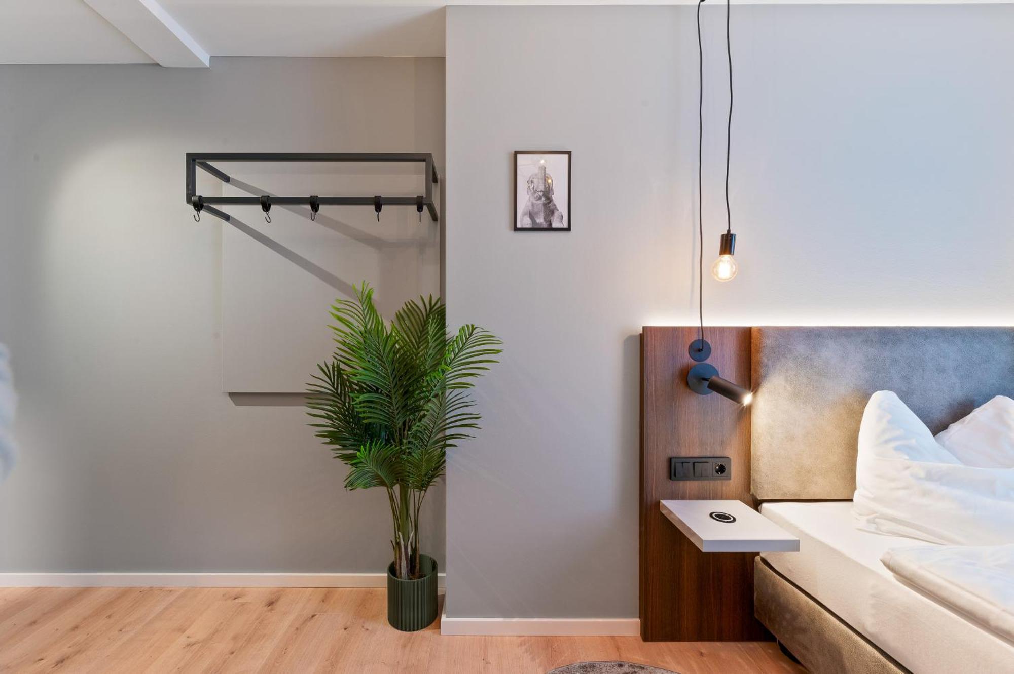 Jungle No5 Boutique Hotel - Stuttgart City-Center Buitenkant foto